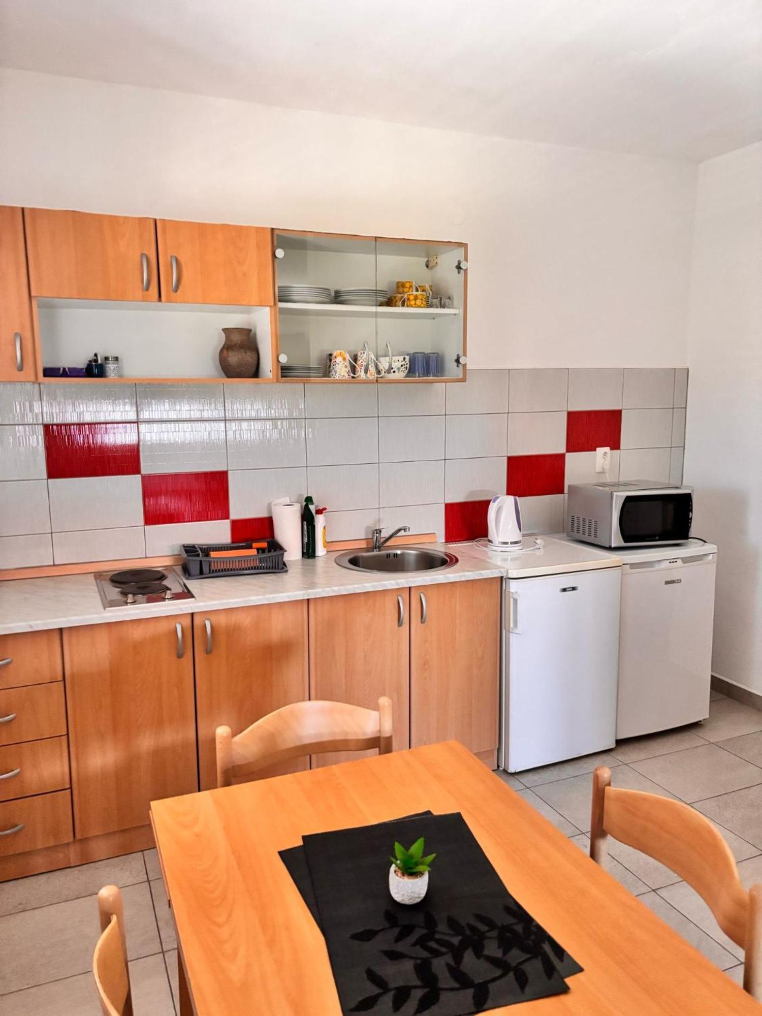 Ruza I Natalija Apartment Karlobag Room photo